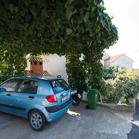 Semesterbostad House Vlajcevic *